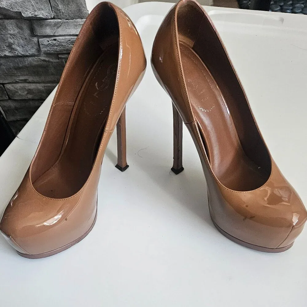 Nude YSL pumps - Picture 1 of 6